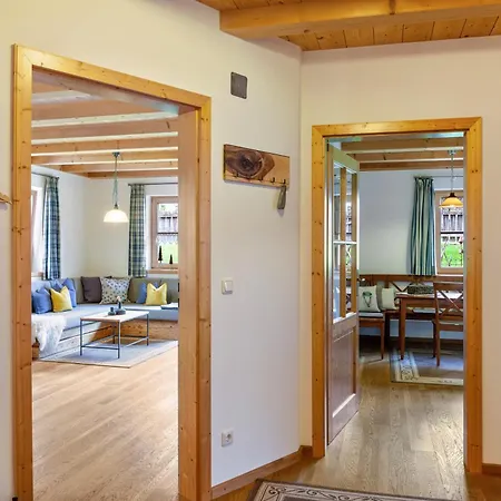 Blau - Ferienhaus Ammergau Apartmán *